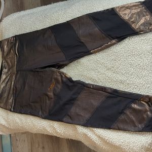 Gold/copper leggings